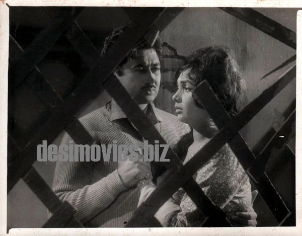 Asmat (1968) Husna & Ejaz still - Lollywood Stars