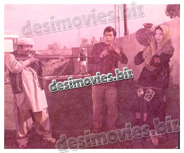 Ganwar (1975) Movie Still