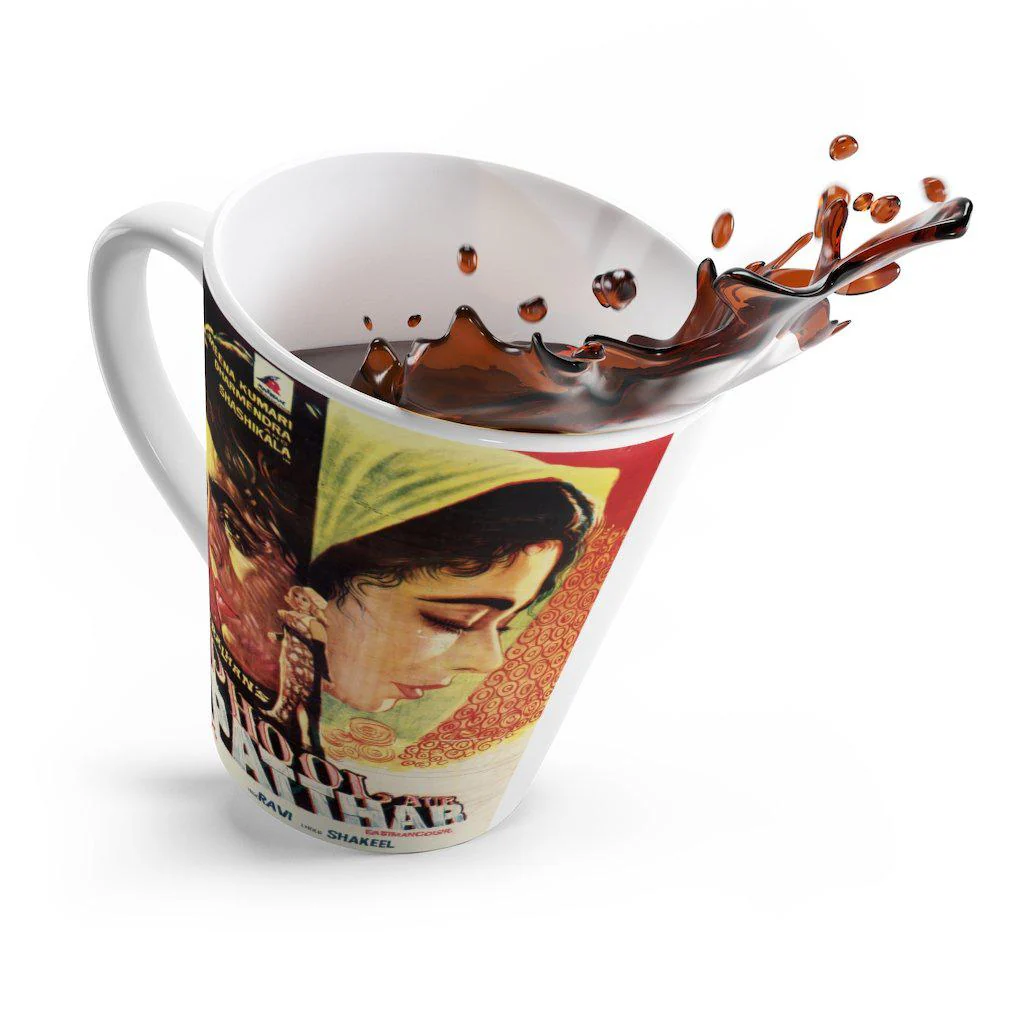 Phool aur Patthar Latte mug - Image 4